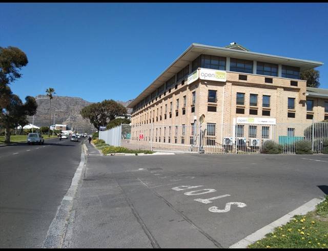 363M² OFFICE TO LET IN KIRSTENHOF